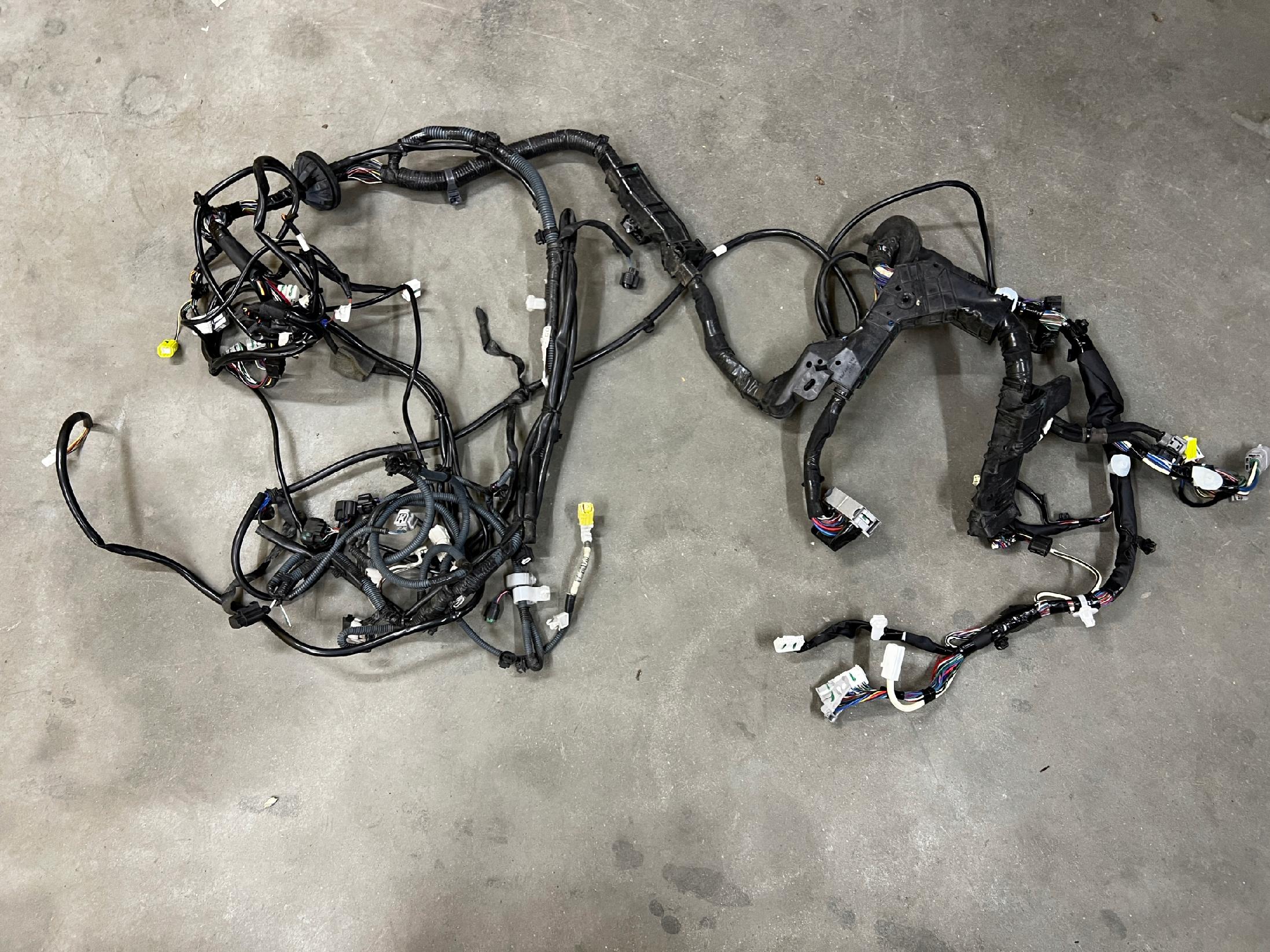 WIĄZKA INSTALACJA SILNIKA TOYOTA AURIS II HB 1.8 HYBRID