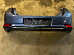 ZDERZAK TYŁ TYLNY 4 X PDC TOYOTA AURIS II LIFT HB