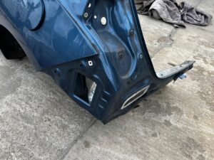 ĆWIARTKA BŁOTNIK PRÓG SŁUPEK PAS TYŁ LEWY TOYOTA AURIS II HB