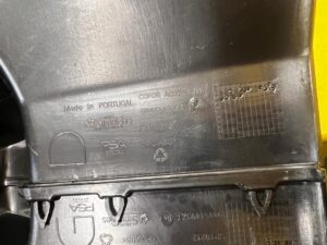 OSŁONA OBUDOWA RAMKA LUSTERKA WEWNĘTRZNEGO WSTECZNEGO PEUGEOT 2008 II