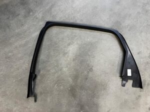 OSŁONA ZAŚLEPKA RAMKA LISTWA DRZWI TYŁ LEWY FORD ESCAPE MK4