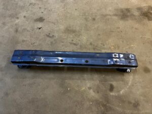 BELKA WZMOCNIENIE STREFA ZGNIOTU ZDERZAKA TYŁ TOYOTA AURIS II HB