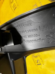 OSŁONA OBUDOWA KOLUMNY KIEROWNICZEJ ZEGARÓW LICZNIKA PEUGEOT 2008 II EU