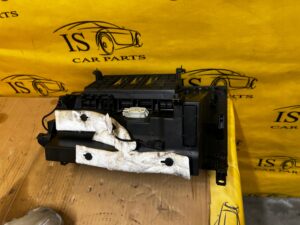 SCHOWEK PASAŻERA DESKI KONSOLI PRAWY MERCEDES A W177