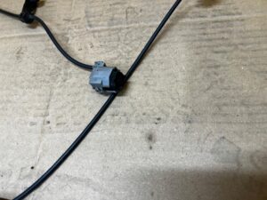 CZUJNIK PRZEWÓD ABS TYŁ PRAWY TOYOTA AURIS II