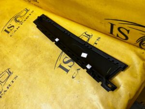 LISTWA SŁUPKA DRZWI TYŁ LEWY FORD ESCAPE MK4