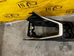 TUNEL ŚRODKOWY PODŁOKIETNIK SCHOWEK SKÓRA TOYOTA RAV4 V EU