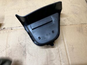 SCHOWEK POJEMNIK BAGAŻNIKA LEWY TOYOTA AURIS II HB