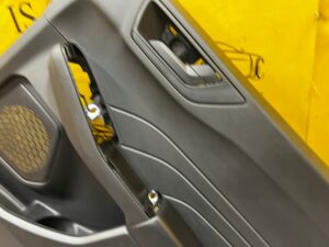 BOCZEK TAPICERKA DRZWI TYŁ PRAWY FORD ESCAPE MK4