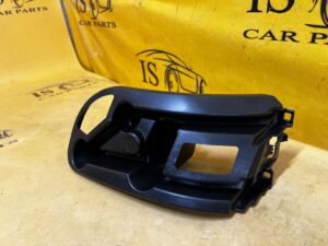 ŚLIZG MOCOWANIE WSPORNIK ZDERZAKA TYŁ LEWY PEUGEOT 2008 II