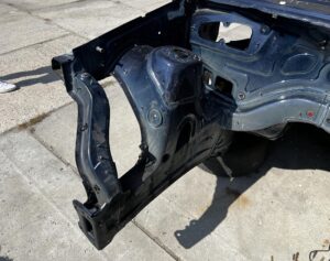 ĆWIARTKA PODŁUŻNICA FARTUCH KIELICH PRZÓD PRAWY MERCEDES GLS X166 890 2017R