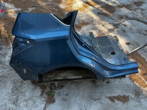 ĆWIARTKA BŁOTNIK PRÓG SŁUPEK PAS TYŁ PRAWY TOYOTA AURIS II HB