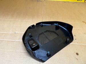 OSŁONA OBUDOWA RAMKA LUSTERKA WEWNĘTRZNEGO WSTECZNEGO FORD ESCAPE MK4