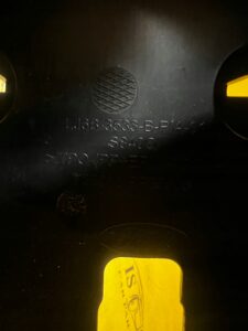 OSŁONA OBUDOWA KOLUMNY KIEROWNICZEJ FORD ESCAPE MK4