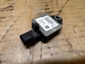 CZUJNIK UDERZENIA UDERZENIOWY PORSCHE PANAMERA 970 I LIFT