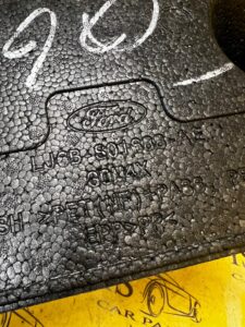 STYROPIAN PIANKA WYGŁUSZENIE FORD ESCAPE MK4