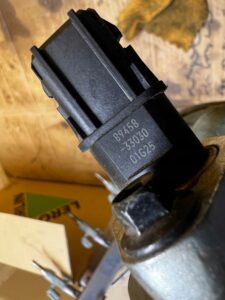 LISTWA WTRYSKOWA CZUJNIK CIŚNIENIA PALIWA TOYOTA RAV4 V 2.5 HYBRID