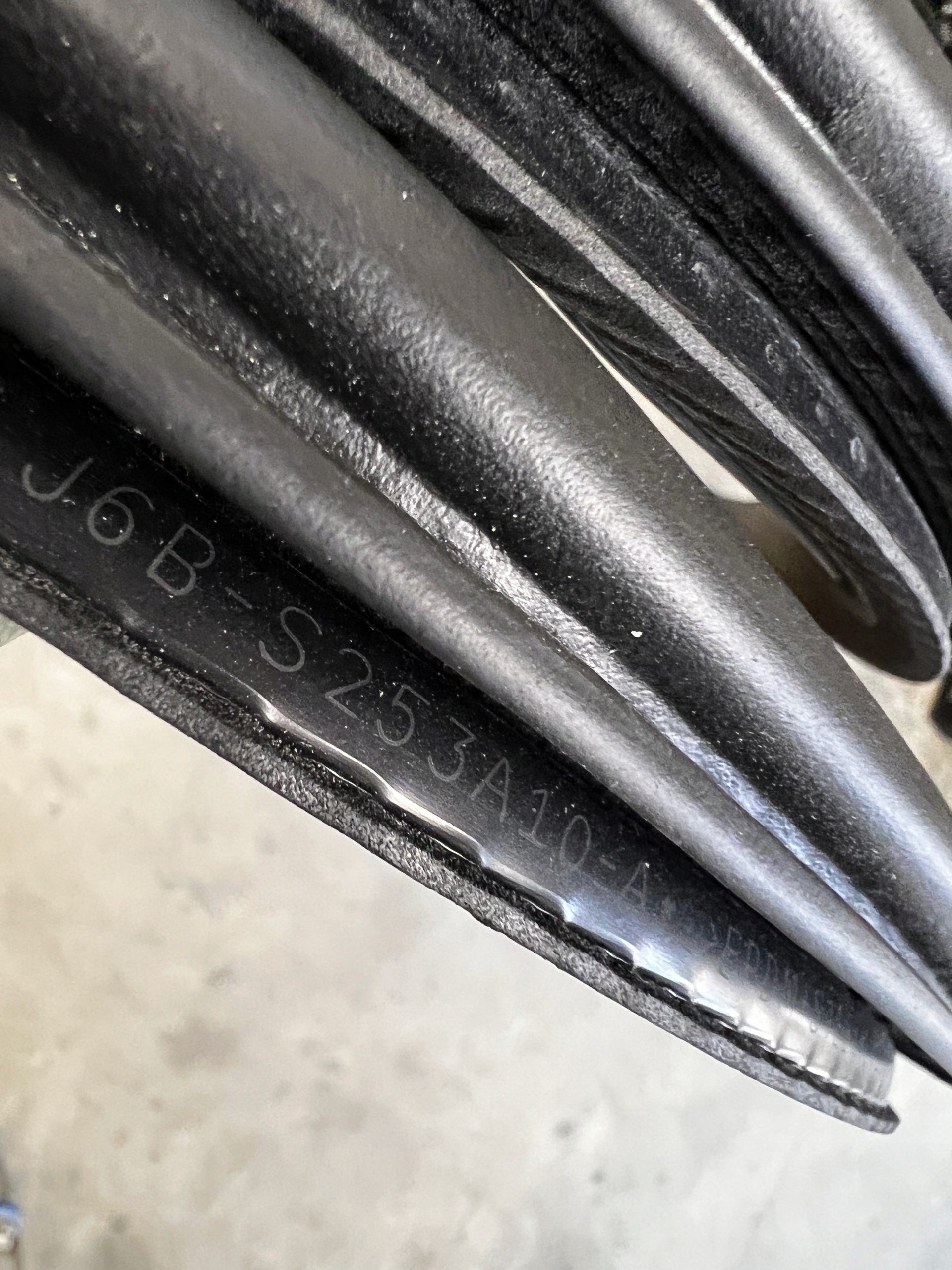 USZCZELKA DRZWI TYŁ LEWA PRAWA FORD KUGA MK3