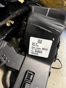 OKABLOWANIE INSTALACJA WIĄZKA WNĘTRZA FORD ESCAPE MK4 1.5 ECOBOOST