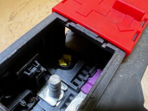 BEZPIECZNIK KLEMA SKRZYNKA BEZPIECZNIKÓW MODUŁ MERCEDES GL X166