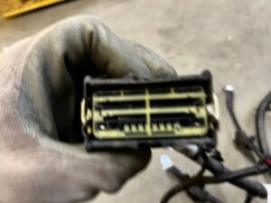 OKABLOWANIE INSTALACJA WIĄZKA KOMORY SILNIKA FORD ESCAPE MK4 1.5 ECOBOOST