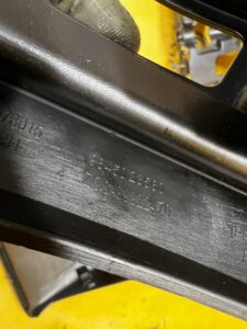 ŚLIZG MOCOWANIE WSPORNIK ZDERZAKA TYŁ PRAWY PEUGEOT 2008 II