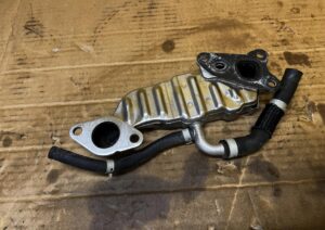 CHŁODNICA CHŁODNICZKA SPALIN EGR TOYOTA RAV4 V 2.5 HYBRID