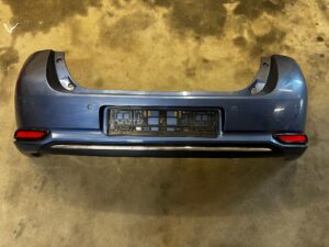 ZDERZAK TYŁ TYLNY 4 X PDC TOYOTA AURIS II LIFT HB