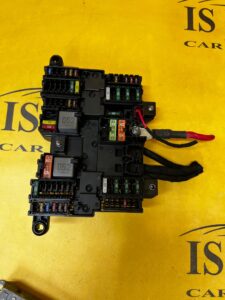 SKRZYNKA BEZPIECZNIKÓW PRZEKAŹNIKÓW MODUŁ MERCEDES A W177 A35 AMG 2.0 B