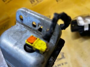 PODUSZKA POWIETRZNA AIRBAG KOLANOWA MERCEDES A W177