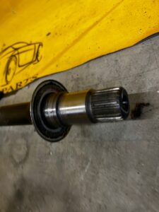 PÓŁOŚ PRZÓD PRZEDNIA PRAWA PRAWY TOYOTA RAV4 V 2.5 HYBRID