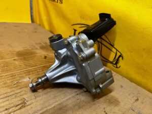 POMPA OLEJU TOYOTA RAV4 V 2.5 HYBRID XA25A