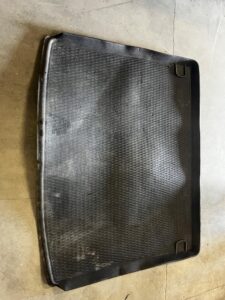 MATA WYKŁADZINA PODŁOGA PODŁOGI BAGAŻNIKA VW CADDY IV KOMBI