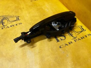 KLAMKA ZEWNĘTRZNA DRZWI PRZÓD LEWY FORD ESCAPE MK4 UM