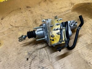 POMPA HAMULCOWA ABS TOYOTA RAV4 V 2.5 HYBRID