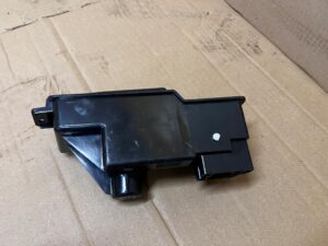 RĄCZKA SKŁADANIA OPARCIA KANAPY TYŁ PRAWY TOYOTA AURIS II