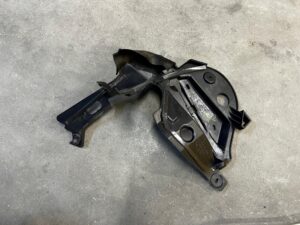 OSŁONA ZAŚLEPKA PODSZYBIA PRAWA FORD ESCAPE MK4