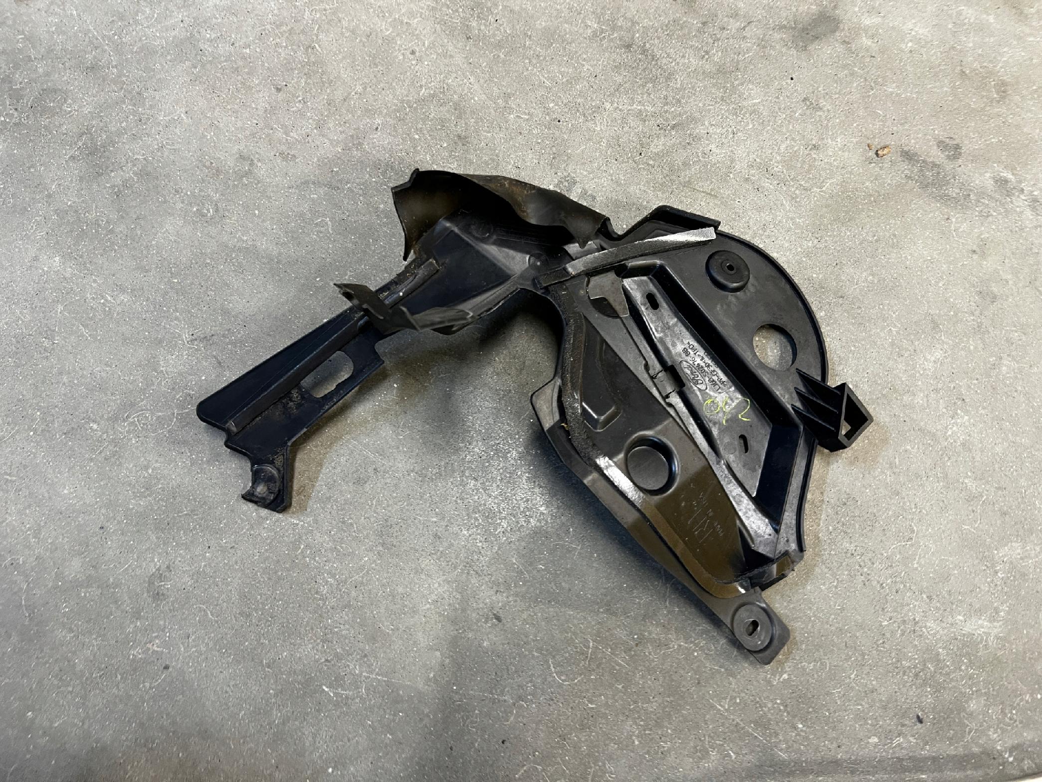 OSŁONA ZAŚLEPKA PODSZYBIA PRAWA FORD ESCAPE MK4