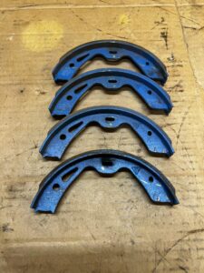 KOMPLET SZCZĘKI HAMULCOWE PORSCHE 911 991.2 CARRERA