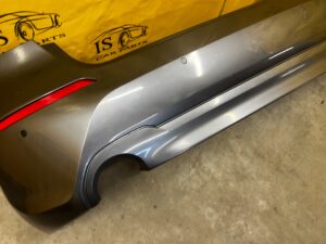 ZDERZAK TYLNY TYŁ 6 X PDC BMW SERIA 1 F40 KOLOR B39