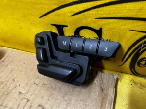 PRZEŁĄCZNIK PANEL STEROWANIA FOTELA PAMIĘĆ PRZÓD LEWY MERCEDES GL X166