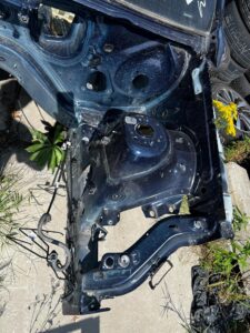 ĆWIARTKA PODŁUŻNICA FARTUCH KIELICH PRZÓD LEWY MERCEDES GLS X166 890 2017R