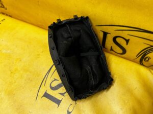 MIESZEK WYBIERAKA LEWARKA ZMIANY BIEGÓW MANUAL PEUGEOT 2008 II