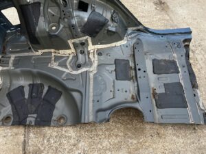 ĆWIARTKA BŁOTNIK PRÓG SŁUPEK PAS TYŁ LEWY TOYOTA AURIS II HB