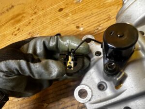 POMPA OLEJU TOYOTA RAV4 V 2.5 HYBRID XA25A