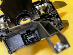 PAJĄK MANETKI PRZEŁĄCZNIK ZESPOLONY TAŚMA AUDI TT 8S EU