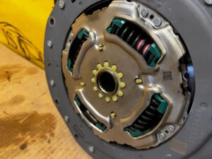 SPRZĘGŁO TARCZA KOŁO ZAMACHOWE TOYOTA RAV4 V 2.5 HYBRID