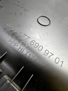 POSZYCIE OSŁONA SŁUPKA ŚRODKOWEGO B LEWY MERCEDES A W177