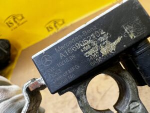 KLEMA MINUSOWA UJEMNA PRZEWÓD AKUMULATORA MERCEDES GL X166