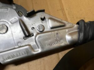 DŹWIGNIA RĄCZKA HAMULCA RĘCZNEGO TOYOTA AURIS II